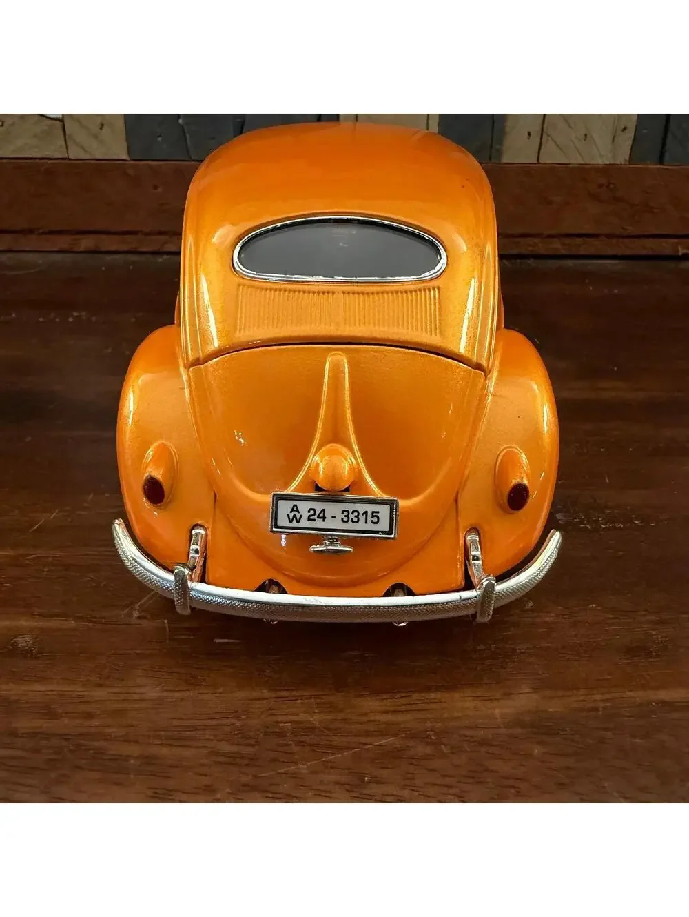 Bburago 1955 VW Beetle 1:18 Diecast‎ 1,000,000th Edition Orange Bug